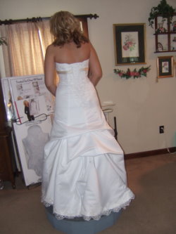 under bustle picture