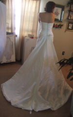 Which Style Wedding Dress Bustle Should You Choose