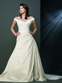 Off the shoulder a-line wedding dress for pear shape body type
