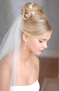 Up do bridal hair style Up do bridal hair style