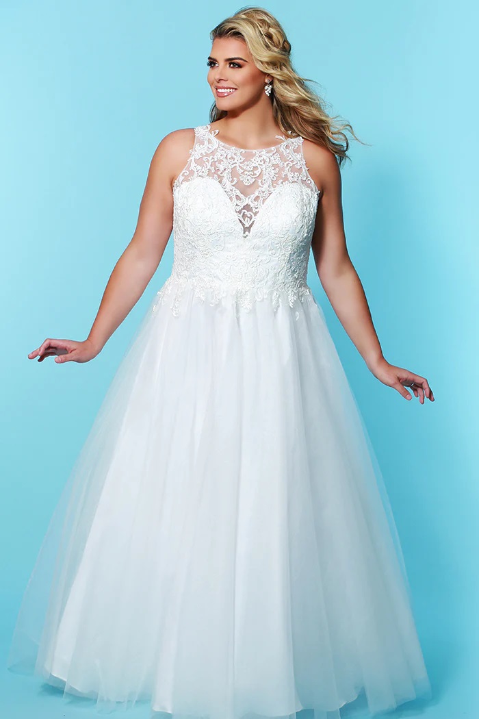 Ivory plus size wedding dress Sydney Camilla style