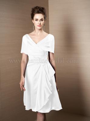 This Jasmine bridal gown can be orderd floor length also