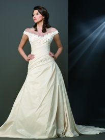 Best Wedding Dress Styles For The Rectangle And Pear Shape Body